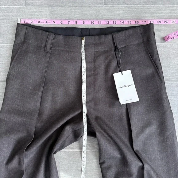 NWT Ferragamo Men’s Pleated Wool Trousers Toni Ganache Brown 52 IT US 36 Pants